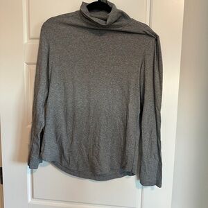 Denver Hayes Gray Long Sleeve Tee